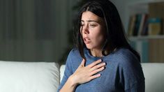 Al estudiar cómo las personas ansiosas se expresan, la IA identificó frases comunes que reflejan sus preocupaciones y miedos recurrentes. Al estudiar cómo las personas ansiosas se expresan, la IA identificó frases comunes que reflejan sus preocupaciones y miedos recurrentes.