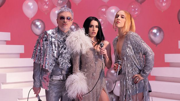 Lali Espósito estrenó Mejor que vos, un nuevo videoclip con Miranda! como invitados.