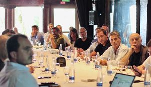 Intendentes se reunieron y definieron como positivo el preacuerdo con el FMI.