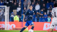 Simón Escobar se destaca en Vélez.