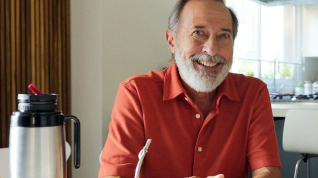 El protagonista de grandes éxitos argentinos abrió una pequeña ventana a su mundo privado y mostró rincones de un espacio marcado por la elegancia y la funcionalidad.
