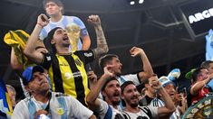 Los hinchas argentinos coparon el estadio para el partido contra Polonia. Los hinchas argentinos coparon el estadio para el partido contra Polonia.