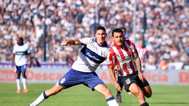 Morales, del Lobo, contra Palacios, del Pincha.