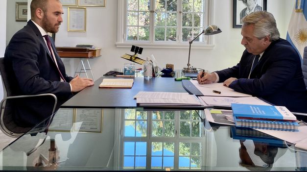 Alberto Fernández confirmó a Martín Guzmán&nbsp; en la gira por Rusia, China y Barbados.