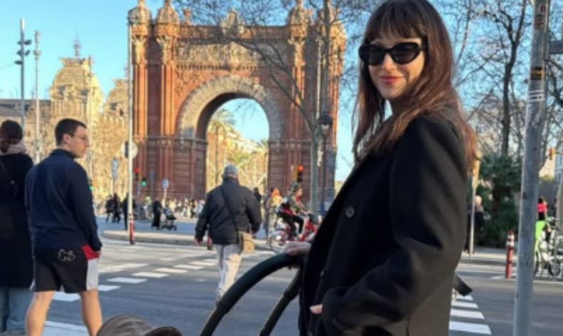 Las calles de Barcelona fueron testigos del paseo más especial de la actriz española.