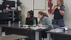 La Justicia declaró culpable 20 años de cárcel a la mujer que apuñaló y mató a sus hijos de 5 y 8 años en Corrientes. La Justicia declaró culpable 20 años de cárcel a la mujer que apuñaló y mató a sus hijos de 5 y 8 años en Corrientes.