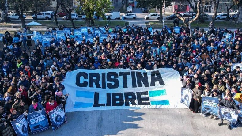 Se realizaron diferentes actividades en todo el país en el marco de la 1ª jornada nacional de la campaña permanente Argentina con Cristina.