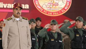 Piden la captura internacional de Nicolás Maduro.