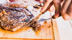 El truco para que la carne no se achique cuando la cocinás. El truco para que la carne no se achique cuando la cocinás.