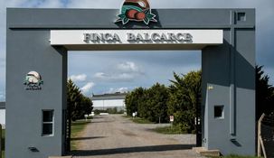 La crisis económica provocó el cese definitivo de actividades de la histórica empresa alimenticia Finca Balcarce.