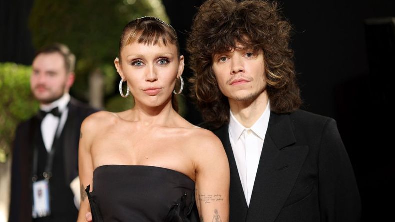 Así, una noche dedicada al cine y al estreno de una de las películas más esperadas del año se convirtió en un momento mediático protagonizado por la cantante.