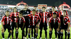 Este jugador pasó por River a principios de la década del 2000. Este jugador pasó por River a principios de la década del 2000.
