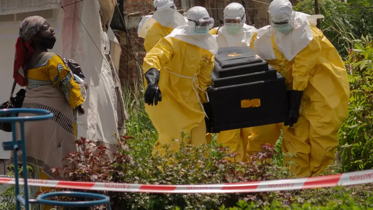 Alarma en la OMS por un brote de ébola en el Congo: investigan más de 900 casos sospechosos y 220 muertes