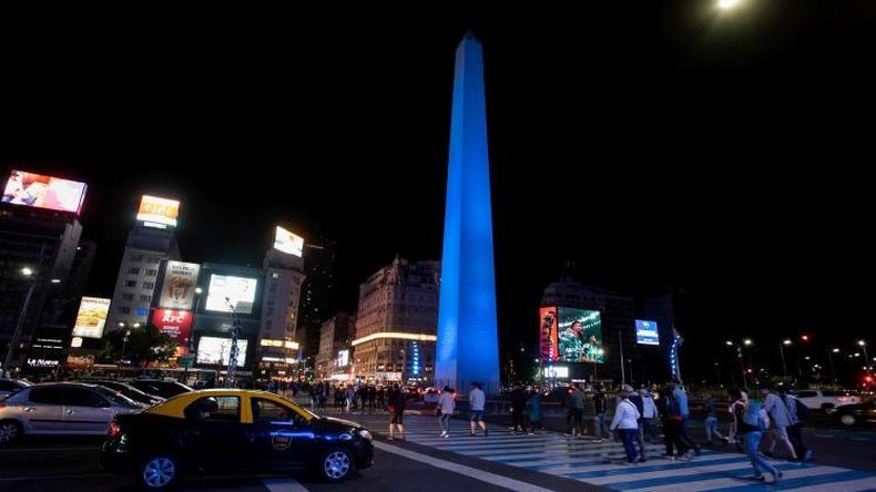 El Obelisco encabezará la lista de míticos monumentos que se iluminarán de azul.