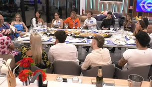 Gran Hermano tiene su primera pareja. Gran Hermano tiene su primera pareja.