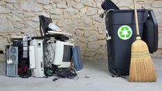 En el marco del Mes del Ambiente, la Dirección de Economía Circular continúa con la campaña de reciclaje “Recirculamos tus desechos electrónicos”, que sigue vigente hasta el 30 de junio. En el marco del Mes del Ambiente, la Dirección de Economía Circular continúa con la campaña de reciclaje “Recirculamos tus desechos electrónicos”, que sigue vigente hasta el 30 de junio.