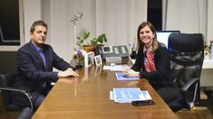 Fernanda Raverta, directora de ANSES y Sergio Massa, ministro de Economía, anunciaron un bono extra para beneficiarios de asignaciones familiares. Fernanda Raverta, directora de ANSES y Sergio Massa, ministro de Economía, anunciaron un bono extra para beneficiarios de asignaciones familiares.