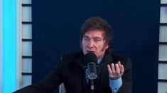 Javier Milei respondió a preguntas de internautas en X durante el sábado a la noche. Javier Milei respondió a preguntas de internautas en X durante el sábado a la noche.