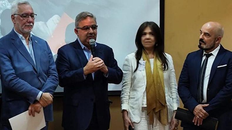 "El Papa no es solo un líder para el pueblo argentino sino para el mundo”, señaló Jalil.