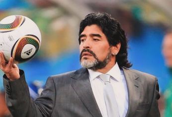 Diego Maradona murió el 25 de noviembre de 2020 en su residencia del barrio San Andrés Diego Maradona murió el 25 de noviembre de 2020 en su residencia del barrio San Andrés