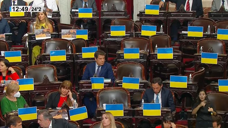 apertura-sesiones-oposicion-manes-ferrarojpg