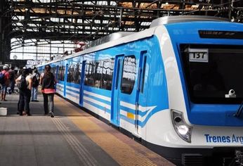 El tren Sarmiento funciona normal.