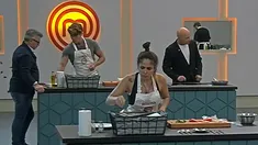 La jugada maestra de Telefé que salió mal y podría hundir a Masterchef. La jugada maestra de Telefé que salió mal y podría hundir a Masterchef.