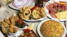 Este restaurante es una auténtica celebración de la gastronomía española Este restaurante es una auténtica celebración de la gastronomía española