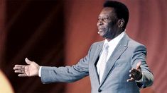 Santos homenajeará a Pelé con una corona en su escudo.