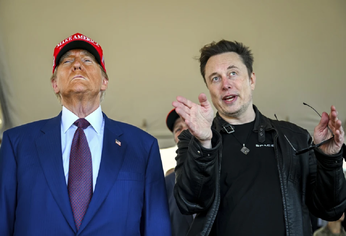 Elon Musk junto a Donald Trump.