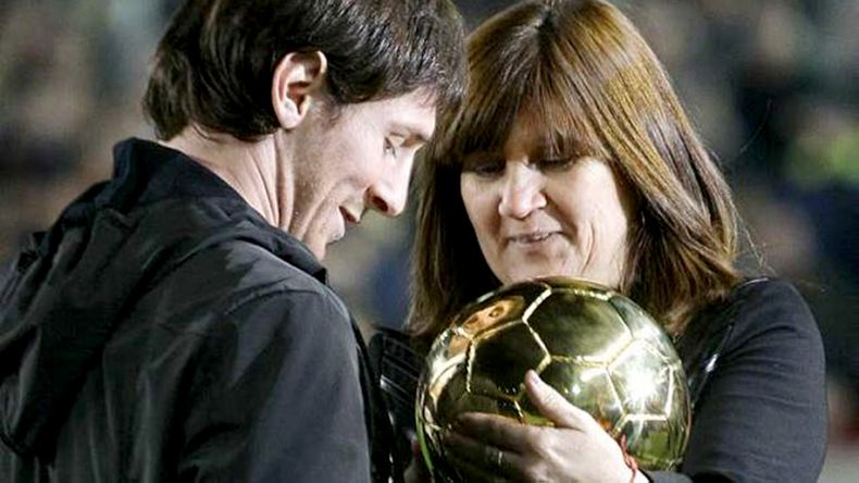 Lionel Messi junto a su madre Celia Cuccittini.