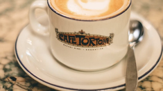 Se trata del café más antiguo de la Ciudad. Se trata del café más antiguo de la Ciudad.