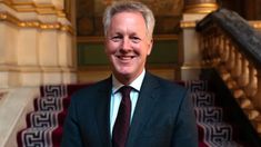 Reino Unido oficializó a David Cairns como nuevo embajador en Argentina. Reino Unido oficializó a David Cairns como nuevo embajador en Argentina.