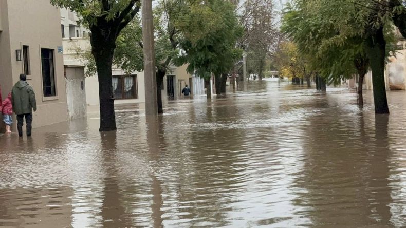 En San Antonio de Areco llovieron 400 milímetros en 24 horas.