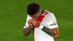 En el festejo, Enzo Fernández besó el escudo de River