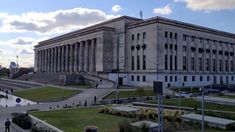 Los asistentes e invitados al evento podrán acceder por dos caminos peatonales y uno vehicular Los asistentes e invitados al evento podrán acceder por dos caminos peatonales y uno vehicular