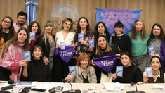 La violencia digital es una problemática cada vez más extendida y potenciada por el uso de la IA. La violencia digital es una problemática cada vez más extendida y potenciada por el uso de la IA.