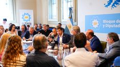 Kicillof fue uno de los presentes en la reunión.