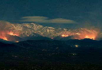 El viento aviva el fuego y los focos activos siguen sin ser controlados en La Rioja.&nbsp;