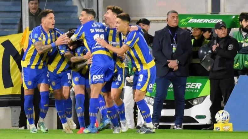 Rosario Central aprovechó la superioridad numérica y se llevó el triunfo. Rosario Central aprovechó la superioridad numérica y se llevó el triunfo.