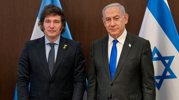 El resultado será seguido por el presidente argentino, aliado de Netanyahu, después de la derrota de Flávio Bolsonaro frente a Lula da Silva en Brasil.
