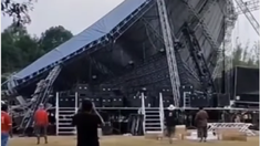 El escenario se derrumbó horas antes del show. El escenario se derrumbó horas antes del show.