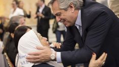 Alberto Fernández despidió a Hebe de Bonafini y decretó tres días de duelo nacional. Alberto Fernández despidió a Hebe de Bonafini y decretó tres días de duelo nacional.