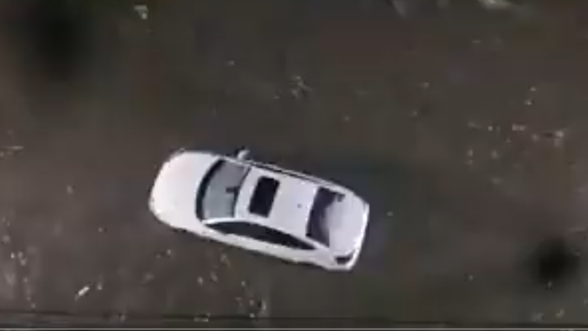 Feroz temporal en el AMBA: reportan inundaciones, voladuras de techos y destrozos