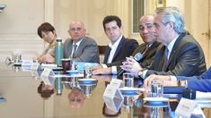 Alberto Fernández encabeza una nueva reunión de gabinete junto a Juan Manzur. Alberto Fernández encabeza una nueva reunión de gabinete junto a Juan Manzur.