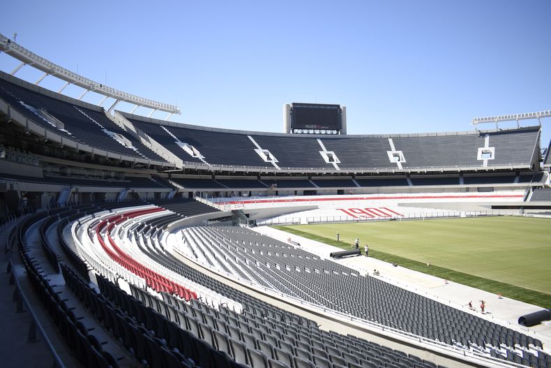 Construcción de la tribuna Belgrano baja inferior.  