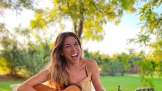 Florencia Bertotti volvió a cantar un hit de Floricienta: el video Florencia Bertotti volvió a cantar un hit de Floricienta: el video