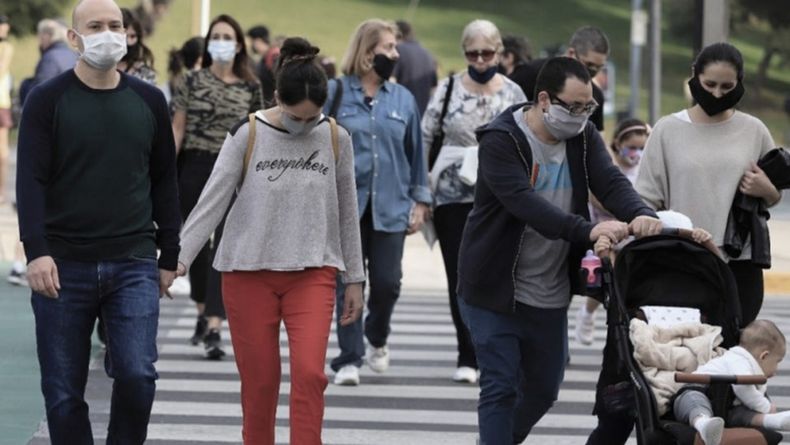 Los CDC recomiendan que se usen los barbijos de mayor protección que se puedan encontrar.