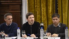 Los ministros Gabriel Katopodis y Augusto Costa junto al gobernador Axel Kicillof. Los ministros Gabriel Katopodis y Augusto Costa junto al gobernador Axel Kicillof.
