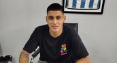 Miño es defensor central y tiene 25 años.